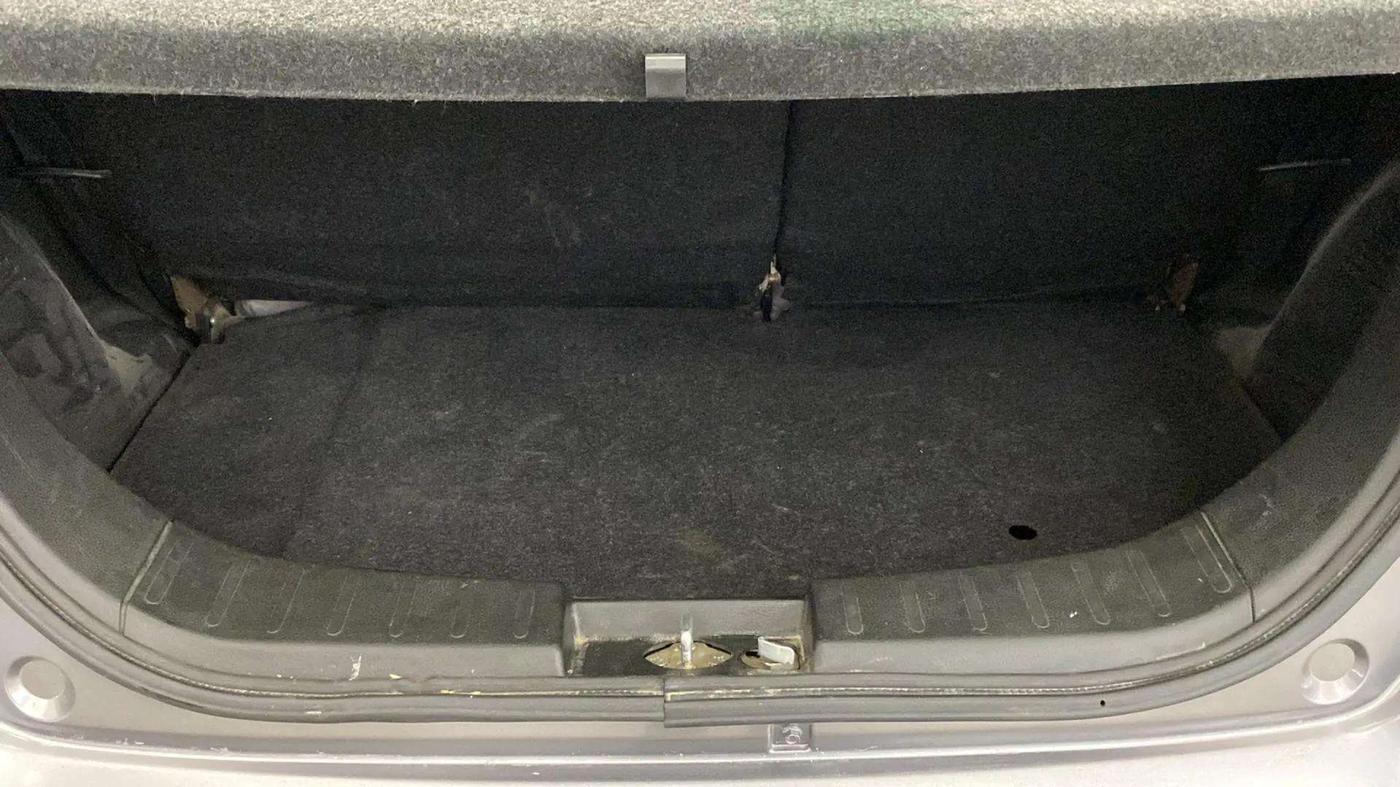 2016 Maruti Wagon R 1.0 VXI AMT, Petrol, Automatic, 61,673 km, Boot Inside
