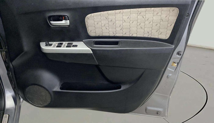 2016 Maruti Wagon R 1.0 VXI AMT, Petrol, Automatic, 61,673 km, Driver Side Door Panels Control