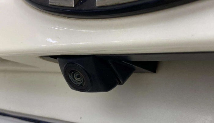 2020 Mahindra XUV300 W8 (O) 1.2 PETROL, Petrol, Manual, 39,518 km, Parking Camera
