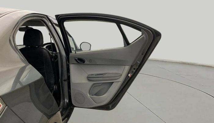 2022 Tata TIGOR XZ CNG, CNG, Manual, 58,398 km, RHS Rear Door