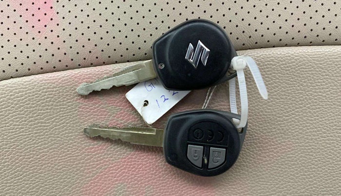 2021 Maruti Ertiga VXI CNG, CNG, Manual, 29,361 km, Key Close Up