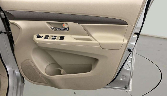 2021 Maruti Ertiga VXI CNG, CNG, Manual, 29,361 km, Driver Side Door Panels Control