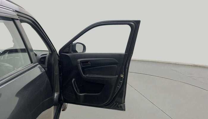 2021 Maruti Vitara Brezza VXI, Petrol, Manual, 55,629 km, RHS Front Door