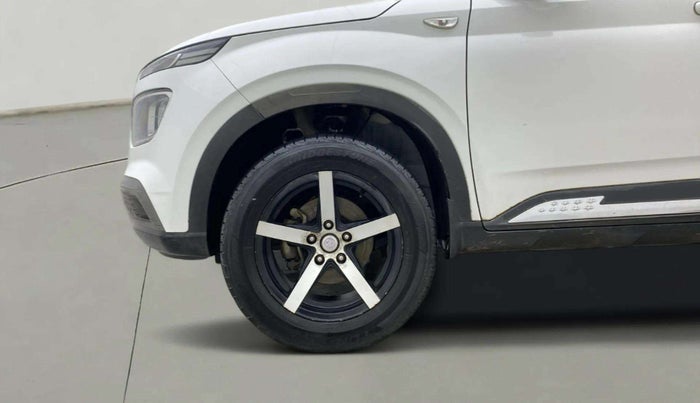 2021 Hyundai VENUE S 1.2, Petrol, Manual, 59,503 km, Left Front Wheel