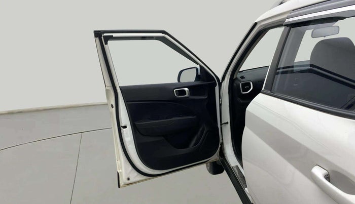 2021 Hyundai VENUE S 1.2, Petrol, Manual, 59,503 km, LHS Front Door