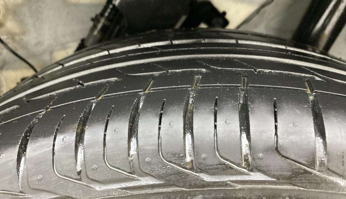 2021 Hyundai VENUE S 1.2, Petrol, Manual, 59,503 km, Left Rear Tyre Tread