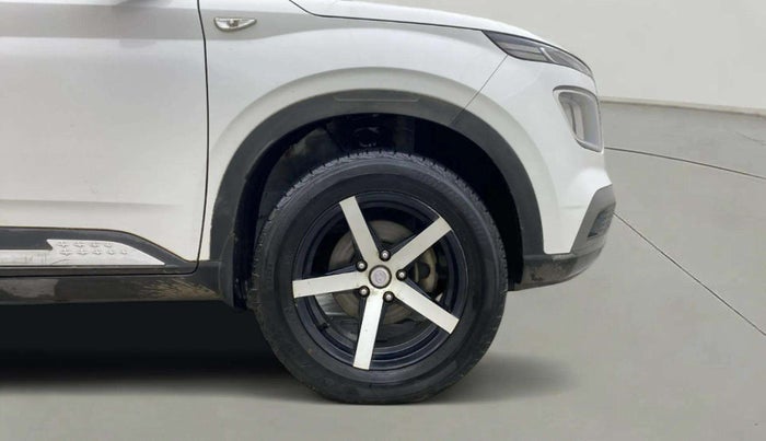 2021 Hyundai VENUE S 1.2, Petrol, Manual, 59,503 km, Right Front Wheel