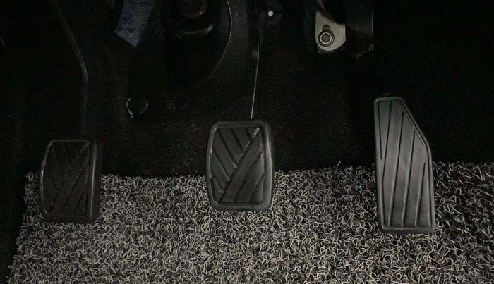 2023 Maruti New Wagon-R LXI CNG 1.0, CNG, Manual, 55,494 km, Pedals