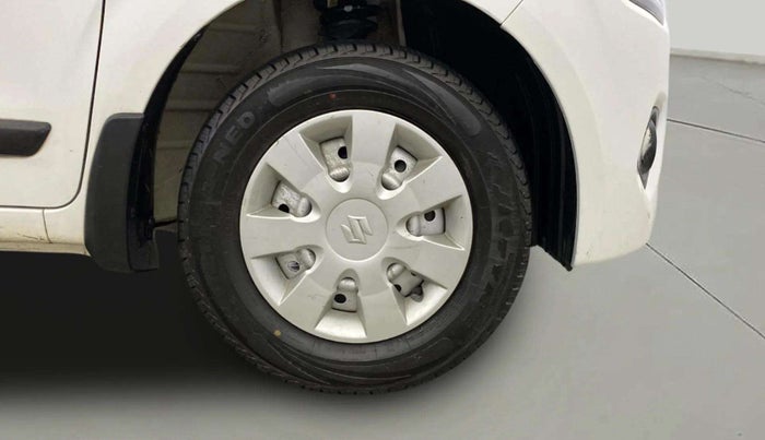 2023 Maruti New Wagon-R LXI CNG 1.0, CNG, Manual, 55,494 km, Right Front Wheel