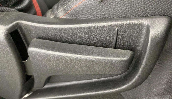 2020 Maruti S PRESSO VXI, Petrol, Manual, 38,919 km, Driver Side Adjustment Panel
