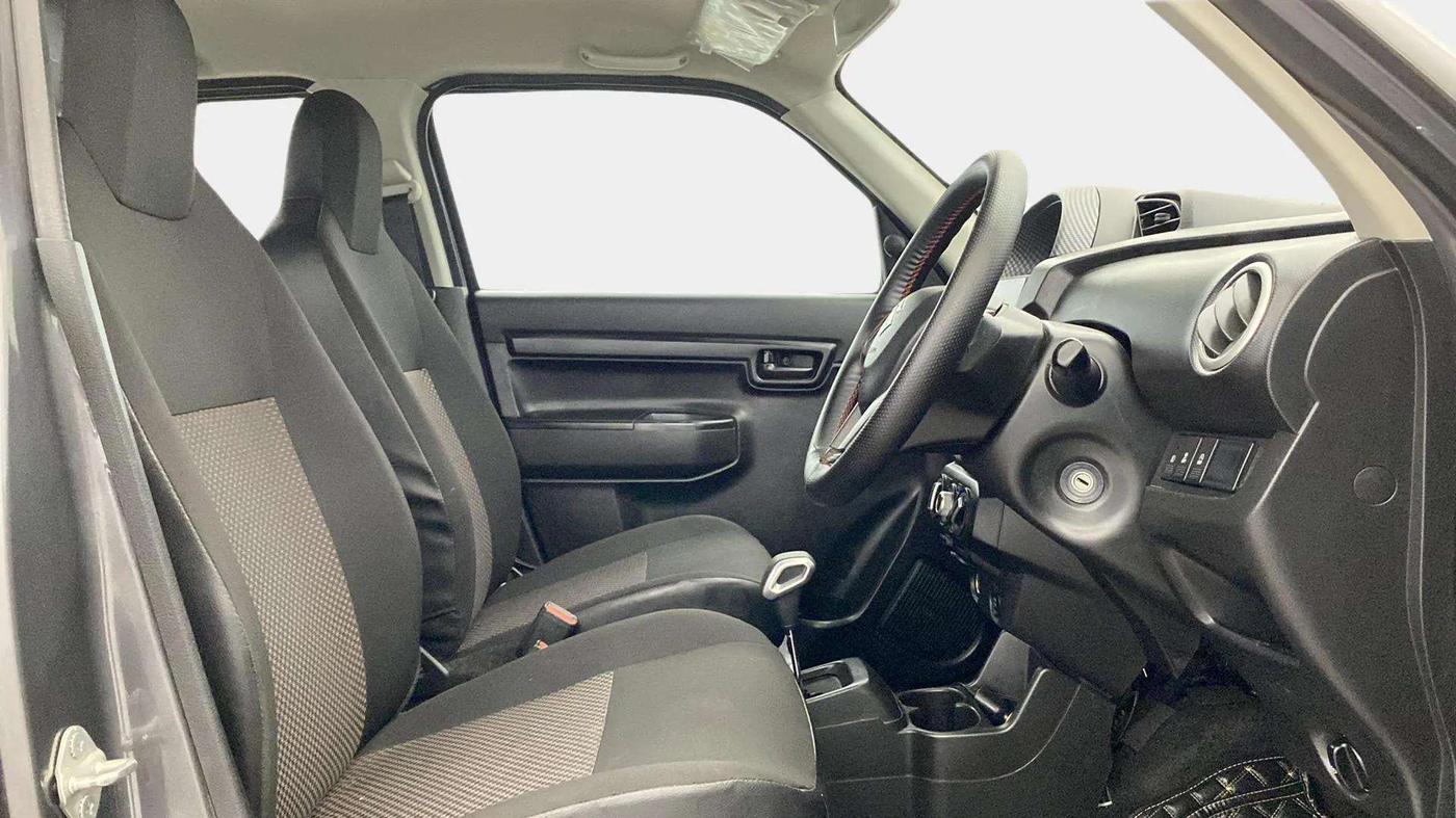 2023 Maruti S PRESSO VXI (O) AMT, Petrol, Automatic, 35,435 km, Right Side Front Door Cabin