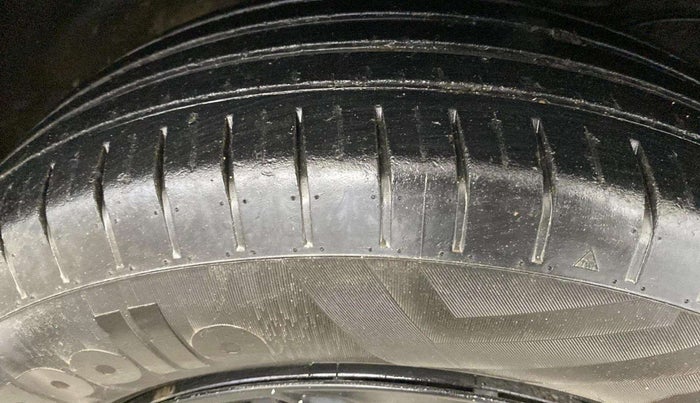 2023 Maruti S PRESSO VXI (O) AMT, Petrol, Automatic, 35,435 km, Right Front Tyre Tread