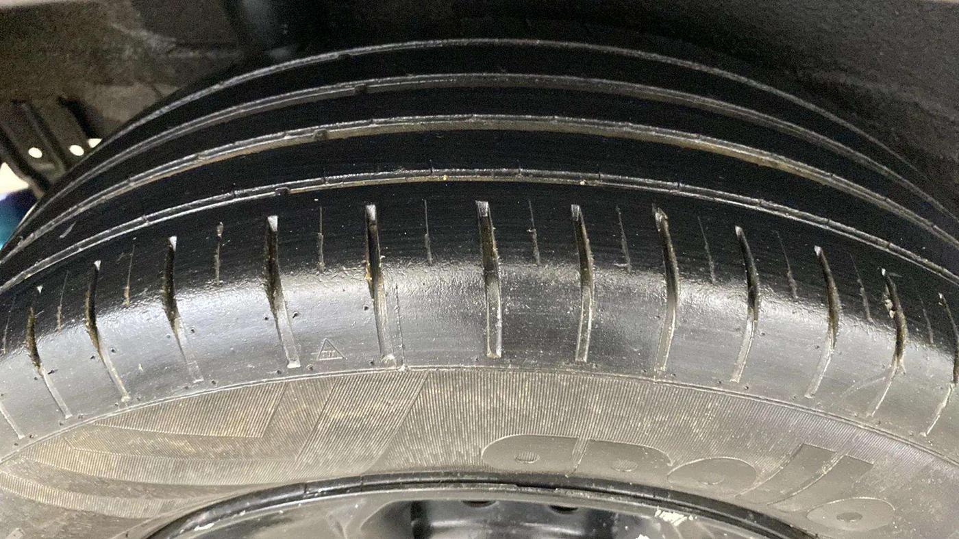 2023 Maruti S PRESSO VXI (O) AMT, Petrol, Automatic, 35,435 km, Left Front Tyre Tread