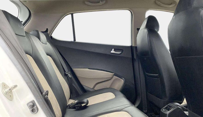 2019 Hyundai Grand i10 SPORTZ 1.2 KAPPA VTVT, Petrol, Manual, 15,981 km, Right Side Rear Door Cabin
