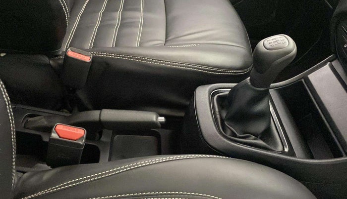 2023 Tata PUNCH PURE MT, Petrol, Manual, 37,043 km, Gear Lever