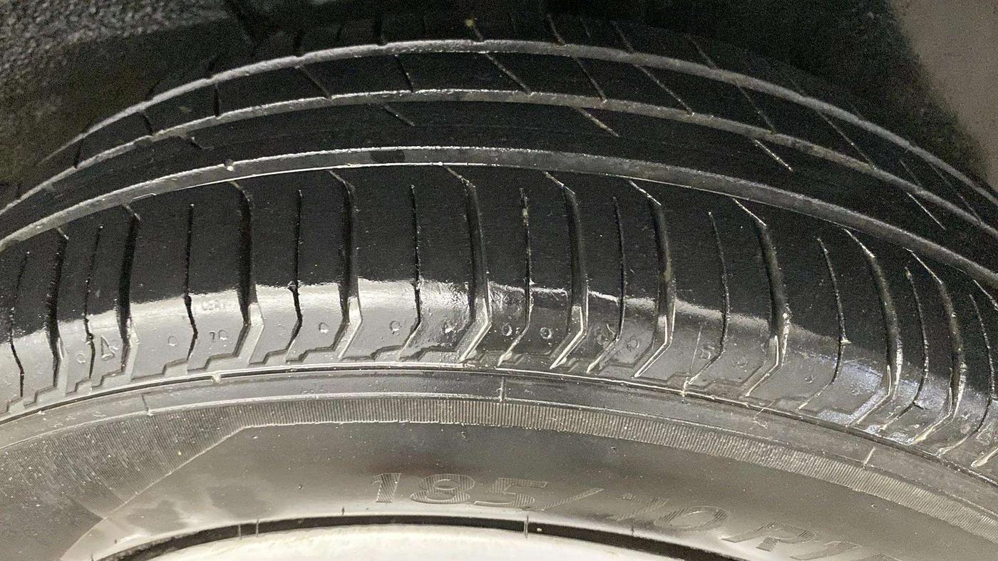 2023 Tata PUNCH PURE MT, Petrol, Manual, 37,043 km, Right Rear Tyre Tread