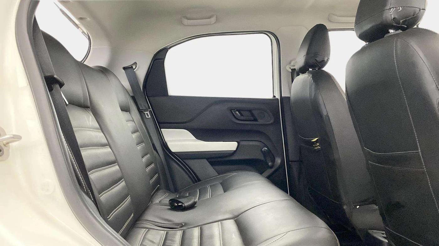 2023 Tata PUNCH PURE MT, Petrol, Manual, 37,043 km, Right Side Rear Door Cabin