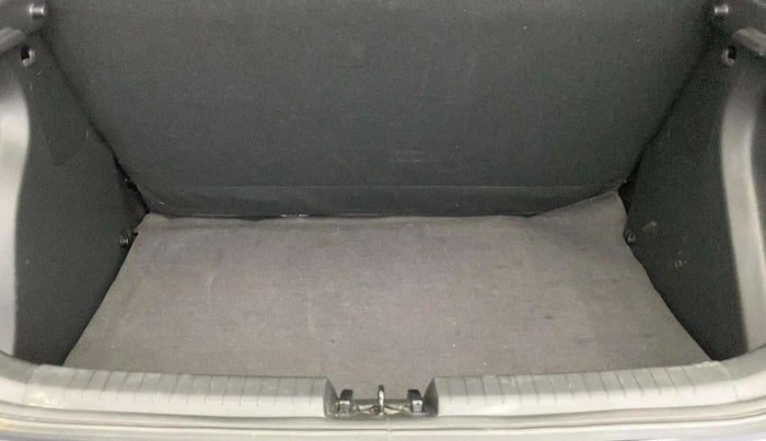 2018 Hyundai Elite i20 MAGNA EXECUTIVE 1.2, Petrol, Manual, 13,816 km, Boot Inside