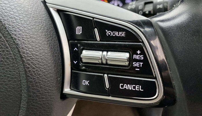 2019 KIA SELTOS HTX 1.5 PETROL DUAL TONE, Petrol, Manual, 74,053 km, Adaptive Cruise Control