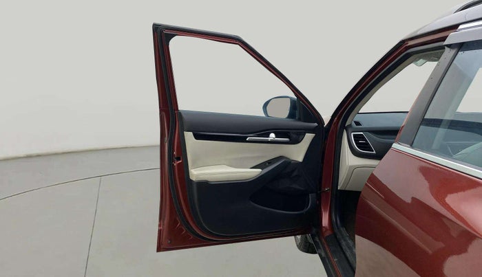 2019 KIA SELTOS HTX 1.5 PETROL DUAL TONE, Petrol, Manual, 74,053 km, LHS Front Door