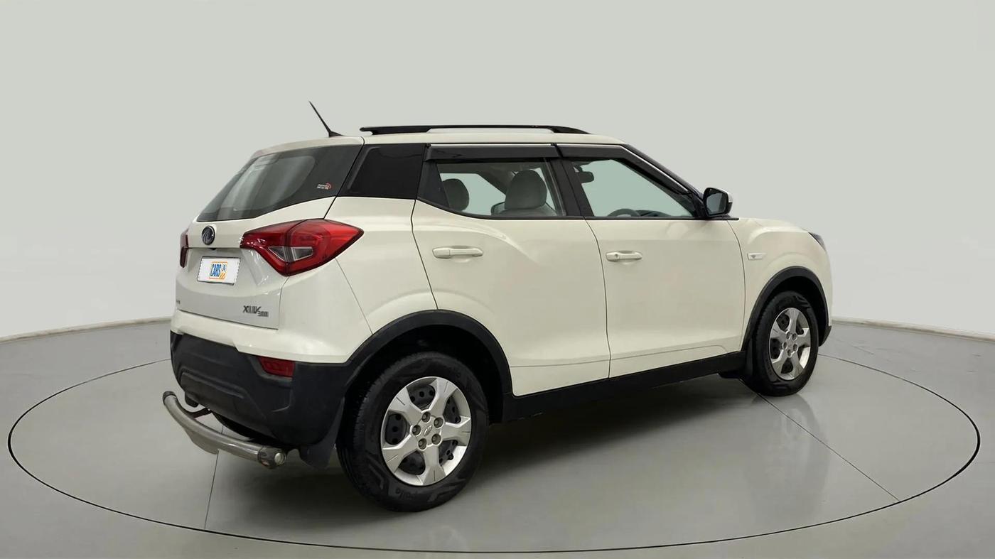 2022 Mahindra XUV300 W6 1.2 PETROL AMT, Petrol, Automatic, 23,262 km, Right Back Diagonal