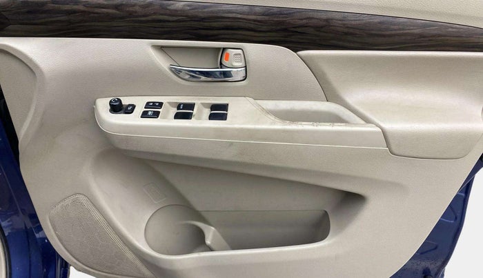 2019 Maruti Ertiga ZXI+ SHVS, Petrol, Manual, 34,841 km, Driver Side Door Panels Control