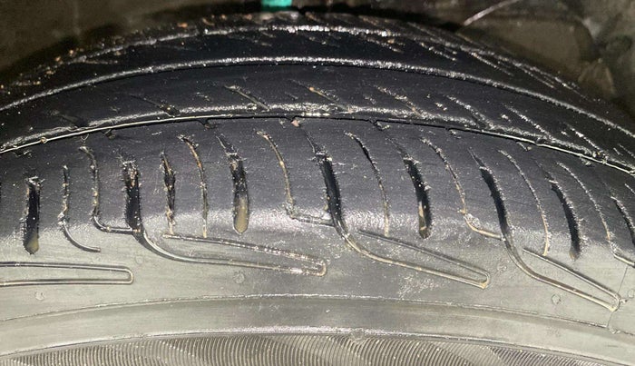 2019 Maruti Dzire VXI, Petrol, Manual, 96,049 km, Right Front Tyre Tread