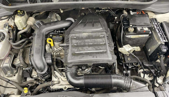 2021 Volkswagen TAIGUN COMFORTLINE 1.0 TSI MT, Petrol, Manual, 52,776 km, Engine View