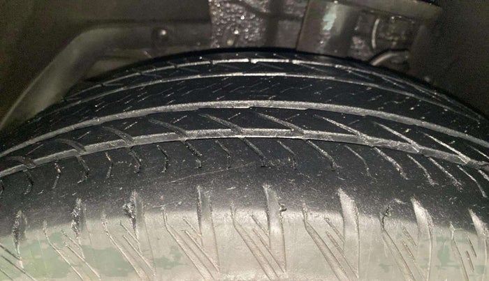 2018 Mahindra XUV500 W11 (O) AT, Diesel, Automatic, 55,415 km, Left Front Tyre Tread