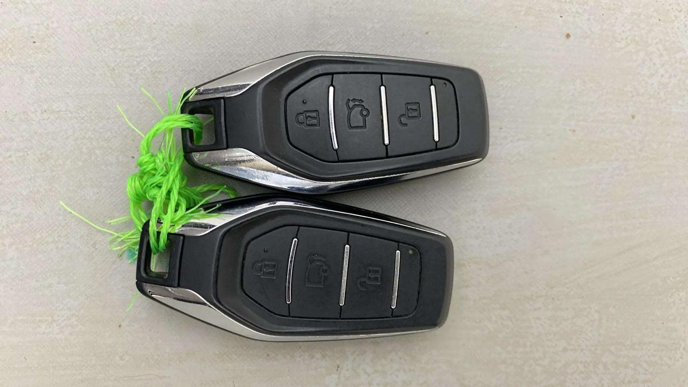 2018 Mahindra XUV500 W11 (O) AT, Diesel, Automatic, 55,415 km, Key Close Up
