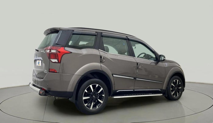 2018 Mahindra XUV500 W11 (O) AT, Diesel, Automatic, 55,415 km, Right Back Diagonal