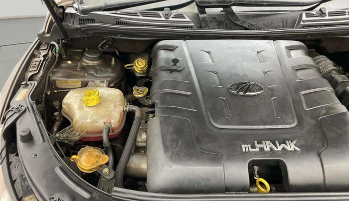 2018 Mahindra XUV500 W11 (O) AT, Diesel, Automatic, 55,415 km, Engine View - Right