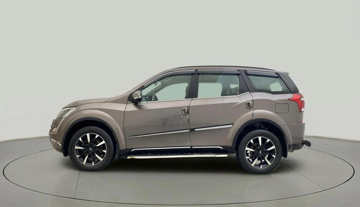 2018 Mahindra XUV500 W11 (O) AT, Diesel, Automatic, 55,415 km, Left Side