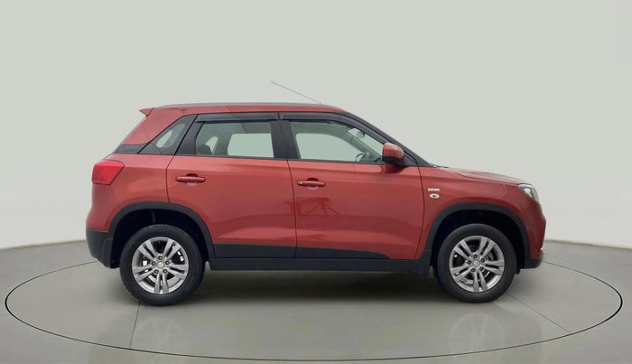 2016 Maruti Vitara Brezza ZDI, Diesel, Manual, 73,036 km, Right Side View