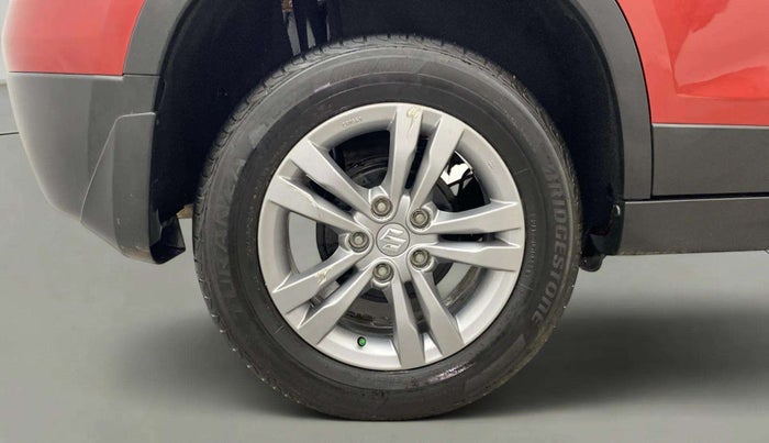2016 Maruti Vitara Brezza ZDI, Diesel, Manual, 73,036 km, Right Rear Wheel