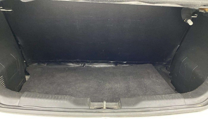 2018 Maruti IGNIS SIGMA 1.2, Petrol, Manual, 94,099 km, Boot Inside