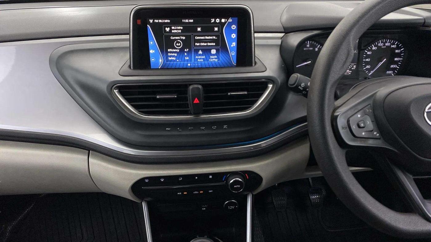 2021 Tata ALTROZ XZ PETROL, Petrol, Manual, 29,672 km, Air Conditioner