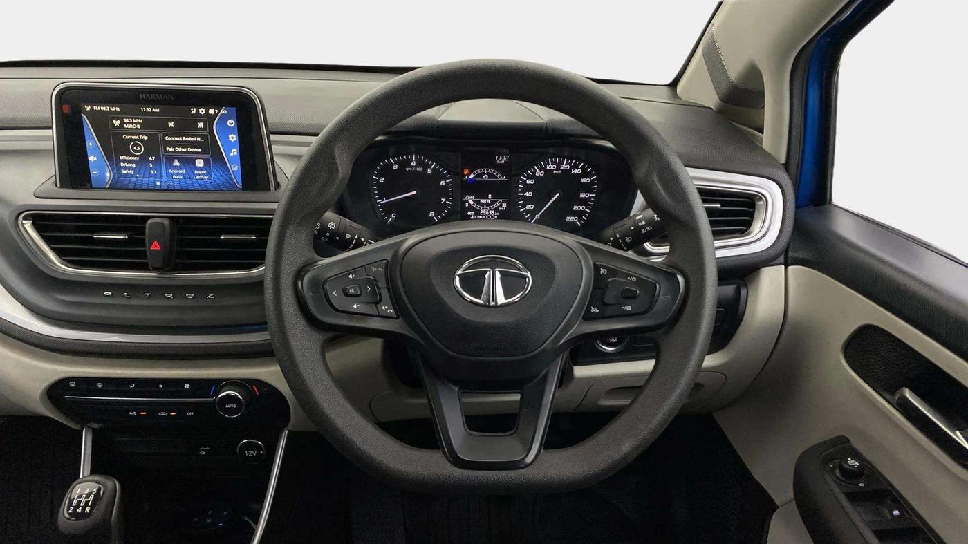 2021 Tata ALTROZ XZ PETROL, Petrol, Manual, 29,672 km, Steering Wheel Close Up