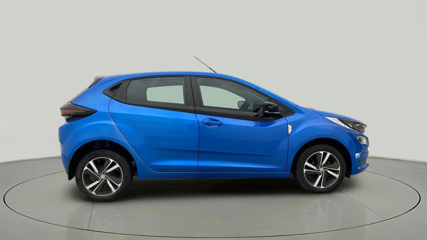 2021 Tata ALTROZ XZ PETROL, Petrol, Manual, 29,672 km, Right Side View