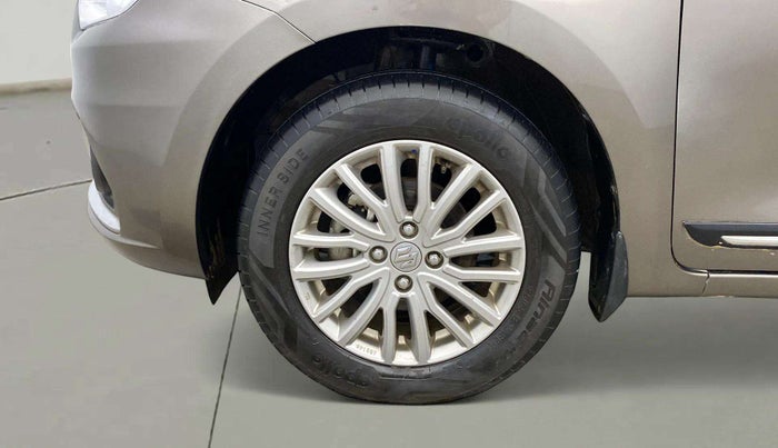 2023 Maruti Dzire ZXI CNG, CNG, Manual, 38,332 km, Left Front Wheel