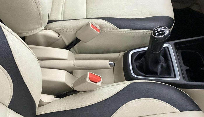 2023 Maruti Dzire ZXI CNG, CNG, Manual, 38,332 km, Gear Lever