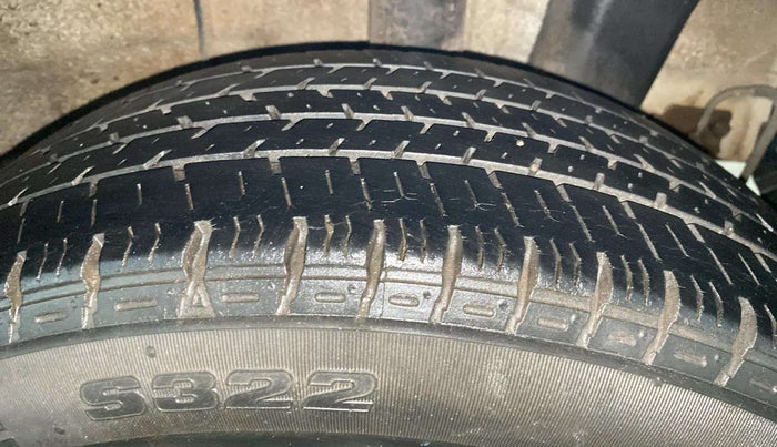 2015 Hyundai Xcent S (O) 1.2, Petrol, Manual, 79,743 km, Left Rear Tyre Tread