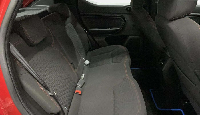 2022 Renault Kiger RXZ TURBO MT DUAL TONE, Petrol, Manual, 14,866 km, Right Side Rear Door Cabin