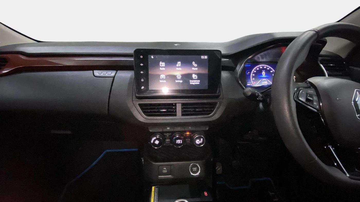 2022 Renault Kiger RXZ TURBO MT DUAL TONE, Petrol, Manual, 14,894 km, Air Conditioner