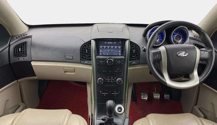 2015 Mahindra XUV500 W10, Diesel, Manual, 84,897 km, Dashboard