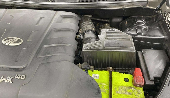 2015 Mahindra XUV500 W10, Diesel, Manual, 84,897 km, Engine View - Left