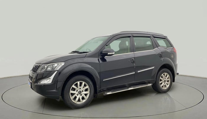 2015 Mahindra XUV500 W10, Diesel, Manual, 84,897 km, Left Front Diagonal