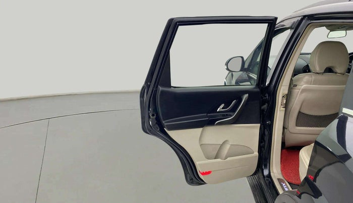 2015 Mahindra XUV500 W10, Diesel, Manual, 84,897 km, LHS Rear Door