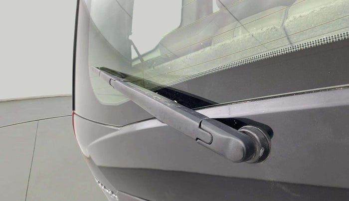 2015 Mahindra XUV500 W10, Diesel, Manual, 84,897 km, Rear Wiper
