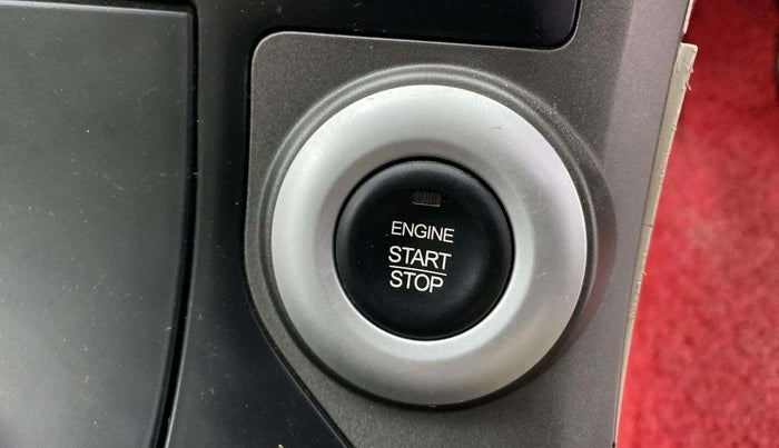 2015 Mahindra XUV500 W10, Diesel, Manual, 84,897 km, Keyless Start/ Stop Button